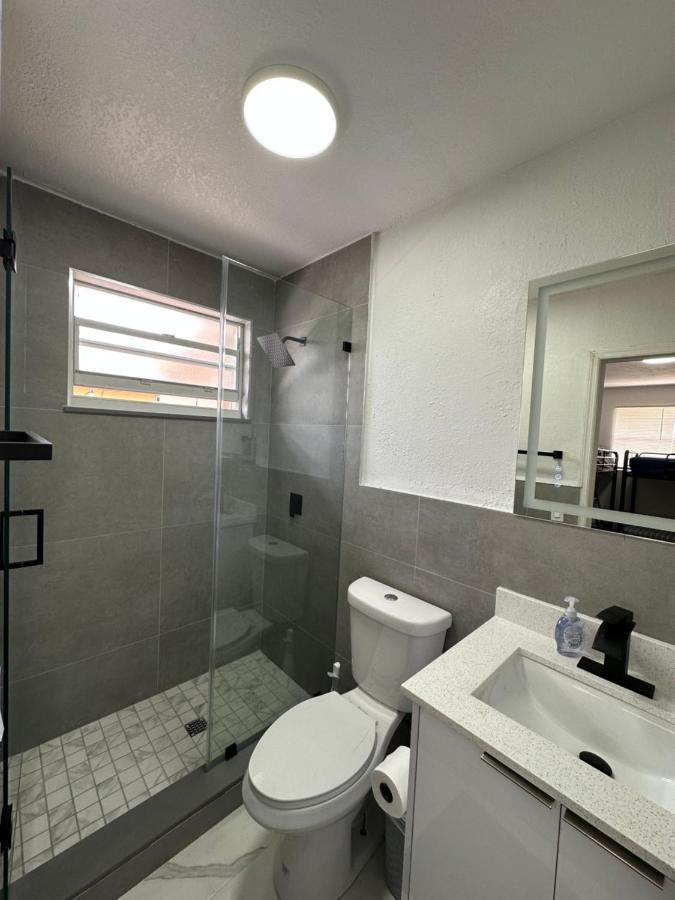 Wynwood Beds Hostel Маями Екстериор снимка