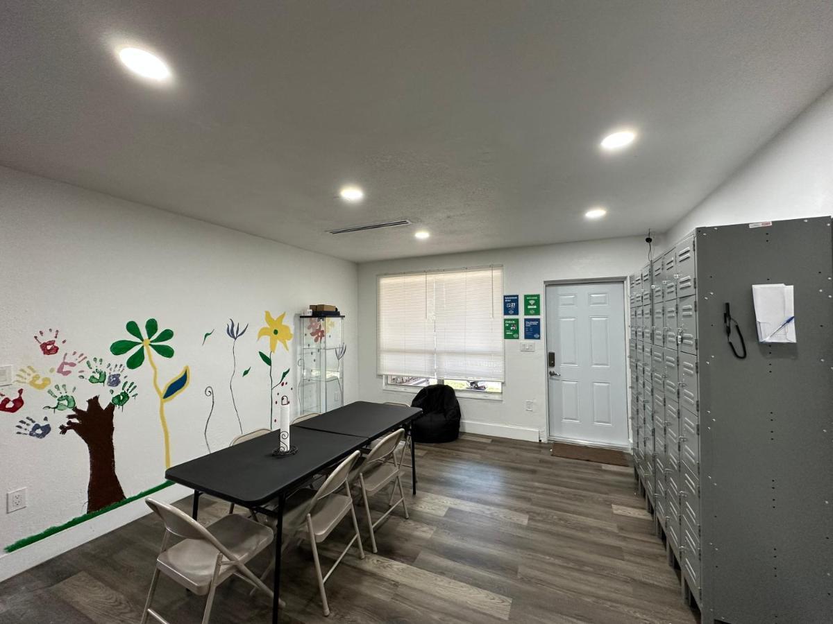 Wynwood Beds Hostel Маями Екстериор снимка