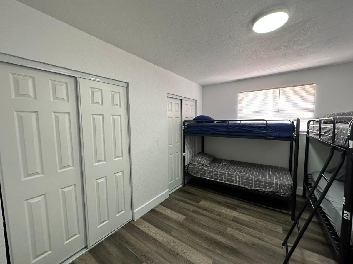 Wynwood Beds Hostel Маями Екстериор снимка