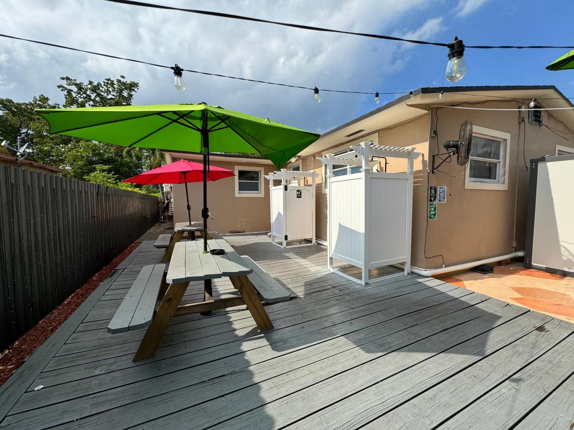 Wynwood Beds Hostel Маями Екстериор снимка